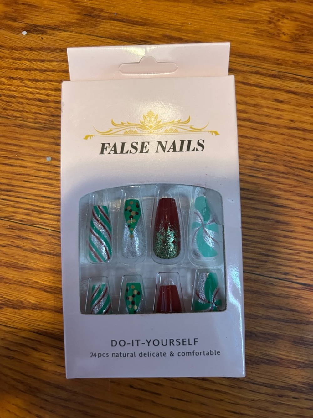 Green & Red Decorative False Nails - Pack of 24
